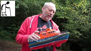 How are rnli lifeboats able to save lives? Rc Rnli Lifeboat That S Better Youtube