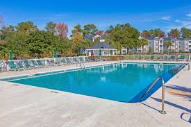Open layouts flow onto large balconies that welcome in blissful ocean breezes. 3 Bedroom Rentals River Oaks Resort Vacations