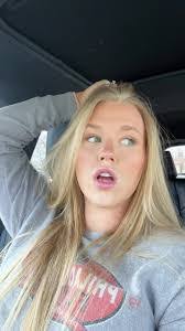 Katlyn Thompson's Instagram, Twitter & Facebook