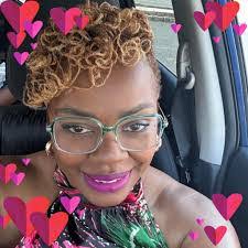 Tiana Bradshaw's Instagram, Twitter & Facebook