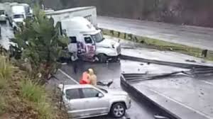 Caos en la México-Querétaro: choque de tractocamión provoca largas filas de automóviles | ALTERNATIVAS VIALES