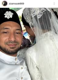Mira filzah pilih zizan razak kalian tonton video ini sehingga selesai rasailah apa yg kami rasai. Mira Filzah Post Video Dilamar Zizan Razak Pula Terus Letak Foto Pakai Baju Pengantin Ehem Bagi Hint Ke Media Hiburan
