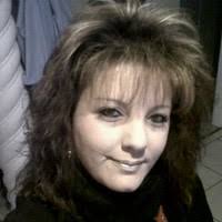 60+ perfiles de «Eileen Der»