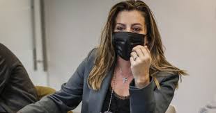 Ha sido columnista en el mostrador y en el área televisiva de radio bío bío. Fpx69eeqb4bbrm