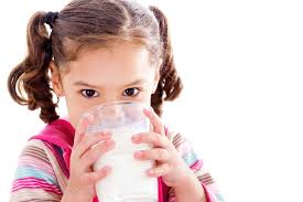 Minum minyak ikan dan susu. Mengapa Anak Usia 1 3 Tahun Perlu Susu Pertumbuhan