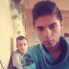 Stream Dani Valentin music