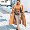 Los bolsos auténticos de louis vuitton, a partir de marzo de 2011, se han vendido por al menos 500€, según el sitio web oficial de louis vuitton.si bien los. 3
