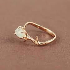 La Bague De Reve This Ring With Natural Green Amethyst Stone 65 Impossibly Beautiful Alter Alternative Engagement Rings Green Amethyst Ring Green Amethyst