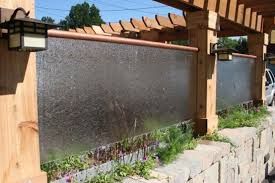 All that is needed is a water pump similar to a pump in a fountain or waterfall. 49 Amazing Outdoor Water Walls For Your Backyard Digsdigs