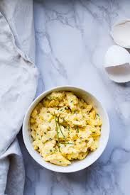 Chives and Cheese Scrambled Eggs (+ Bacon Hack) - Ginger with ...