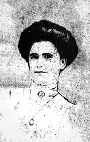 Nellie Dwyer's Instagram, Twitter & Facebook