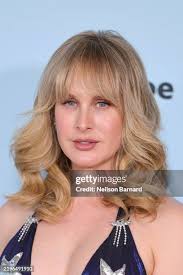 11 Photos & High Res Pictures