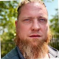 Jesse Cadle's Instagram, Twitter & Facebook