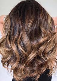 Recently Searching For Latest Hair Color Shades If Yes Then You Must See Here For Amazing Trends Of Caram Hair Styles Hair Color Caramel Hair Color Highlights