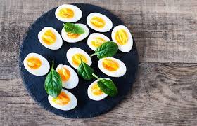 Program diet telur rebus ini merupakan program diet dua minggu yang mengharuskan anda untuk memakan dua butir telur rebus per hari bersama dengan makanan bergizi lainnya. Bolehkah Anda Kurangkan Berat Dengan Makan Enam Telur Rebus Sehari Mencapai Matlamat Kesihatan Anda Dengan Alat Makanan Dan Kecergasan Praktikal Sumber Pakar Dan Komuniti Yang Terlibat