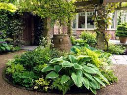 8 Front Garden Design Tips To Make Your Home More Welcoming And Inviting Front Garden Design Front Garden Garden Entrance
