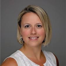 Amanda Knobloch's Instagram, Twitter & Facebook