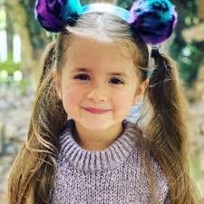 Bonnie Rosa's Instagram, Twitter & Facebook