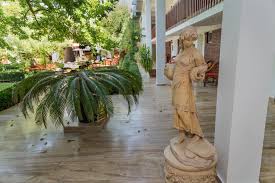 26,144 likes · 12 talking about this · 2,791 were here. Oferte Cazare La Club Tismana Hotel Din Jupiter Romania