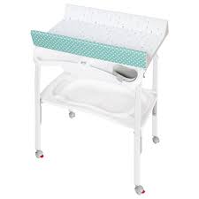 With bagnotime bathing your baby is easy and practical, as you can place easily and safely your baby on the changing mat directly from the bath. Brevi Pratico Compact Bath Changing Station Tiffany