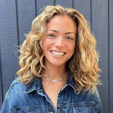 Alaina Strickler's Instagram, Twitter & Facebook