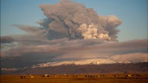 Can you imagine an island within a lake that is situated on an island located in a lake on an island? Flugverkehr Lahmgelegt Vor Zehn Jahren Brachte Islandischer Vulkan Tagelangen Stillstand The Weather Channel Artikel Von The Weather Channel Weather Com
