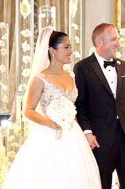 Hayek wed pinault in a small, private ceremony on valentine's day earlier this year. Edressit New Salma Hayek Francois Henri Pinault Wedding Gown 01111407a