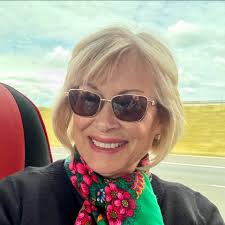 Looking for recommendations for the best cakes/ bakery for a cake.  Including decorative cakes and flavors.