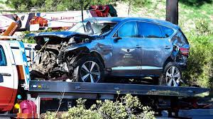 Hat sein unfall womöglich juristische konsequenzen? Tiger Woods Diagnose Golfstar Uberlebte Unfall Nur Mit Viel Gluck Welt