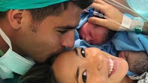 Alvaro morata è atterrato a torino e la juventus ha ufficializzato il suo ritorno con le foto sui suoi social network. Instagram Alvaro Morata Y Alice Campello Ya Son Padres