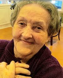 Elizabeth Waid's Instagram, Twitter & Facebook