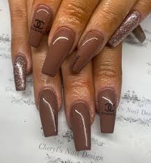 Pretty bling acrylic nail art designs , ideas. Acrylic Nails Designs Chanel Nail Stylists Say Acrylics Are Easier To Brush And Paint Because They Offer A Smoother Surface Than Groch Na Scianie