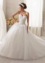 Manches longues, sans manche, col u, col cœur etc. Robe De Mariee Princesse Avec Bustier En Coeur Perles Robe De Mariee Princesse Robe De Mariee Mariee Princesse