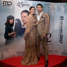 Fazura #fattahamin #nurfatimaaisya cahaya mata sulung fazura & fattah amin mendapat hadiah dari rakan artis juga sahabat. 10 Momen Mesra Nur Fazura Brenda Aac 2 Suaminya Fattah Amin