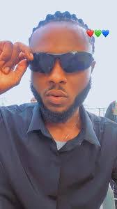 Zebedee Thomas's Instagram, Twitter & Facebook