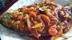 Bukan hanya ikan mas dan ikan nila saja yang biasa dipancing atau berada di suatu kolam pemancingan. Inahar S Cooking Time Ikan Bawal Goreng Tiga Rasa