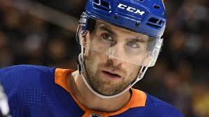 The best of tavares, so it may not be of much interest to american tavares fans, but nevertheless, this is a strong collection of hits and album tracks. Nhl Player Safety Won T Discipline Brad Marchand For Hit On John Tavares Newsday