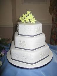 Welsh Wedding Cake Themed Wedding Cakes Welsh Wedding Cakes Welsh Weddings