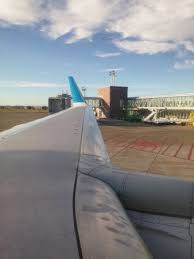 Carlos mujica, río gallegos, argentina. Aeropuerto De Rio Gallegos Foto Antes Del Despegue Aerolineas Argentinas Welt Tripadvisor