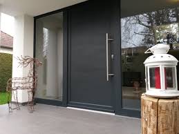 Plans de maison, prestations proposées. Porte D Entree En Aluminium Crans Pres Celigny Actualites Pose Et Vente De Fen Design De Porte Moderne Portes D Entree Contemporaines Porte Entree Maison