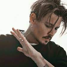 When it comes to hairstyles, johnny depp is one of the leading men in hollywood for trying out new styles. × ×•×¢× Noam On Twitter In 2021 Johnny Depp Hairstyle Johnny Depp Young Johnny Depp
