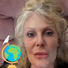 What are some alternative uses for a vintage lipstick holder?