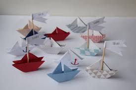 Vendu et expédié par prêt à jardiner. Marque Places Petit Bateau Origami Lot De 10 Theme Marin Bleu Rouge Beige Bapteme Babyshower Co Deco Theme Marin Origami Bateau Decoration Pour Garcon