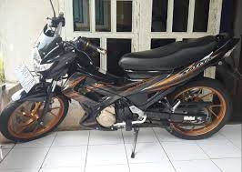 Satriafumodifikasi, #satriafu2020, satria fu road race, satria fu 2 silinder, satria fu vs sonic, satria fu 200cc, satria fu drag, satria fu fi modifikasi satria fu 2012 soc bandar lampung. Satria Fu Limited Editions 2012 Jual Motor Suzuki Satria Bandung