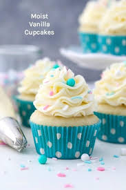 This Is A Homemade Moist Vanilla Cupcake Recipe Using Oil Instead Of Butter To Produce A Dense An Vanilla Cupcake Recipe Cupcake Recipes Moist Vanilla Cupcakes