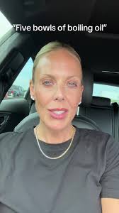 Sarah Herren (@sarahmv44)