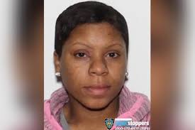 Staten Island woman rolls window up