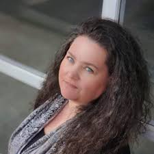 Employees by Last Name -