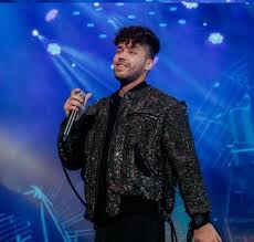 Listen to prince royce | explore the largest community of artists, bands, podcasters and creators of music & audio. El Alfa Eddy Herrera Y Prince Royce Reciben Premios Heat Quisqueya Internacional
