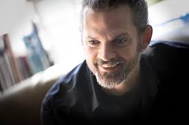 Ska vi inte säga något gött, liksom?”